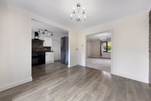 Ash Tree Close